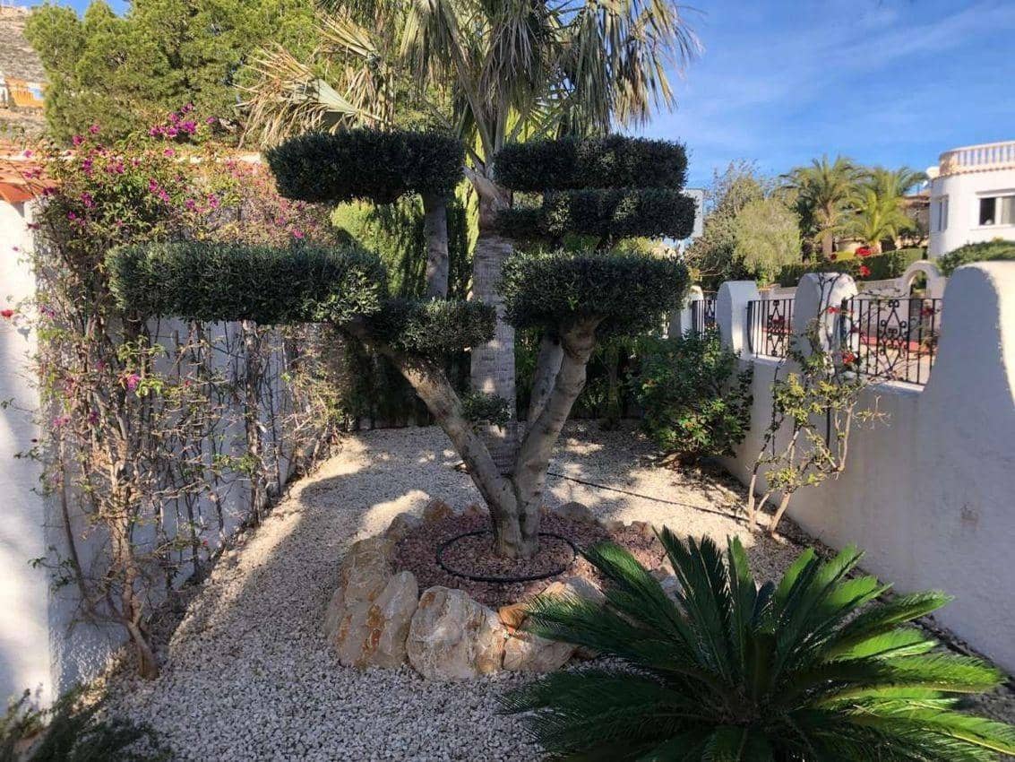 5 bedroom Villa for sale in Benitachell / Benitatxell with pool - € 630,000 (Ref: 8946745)