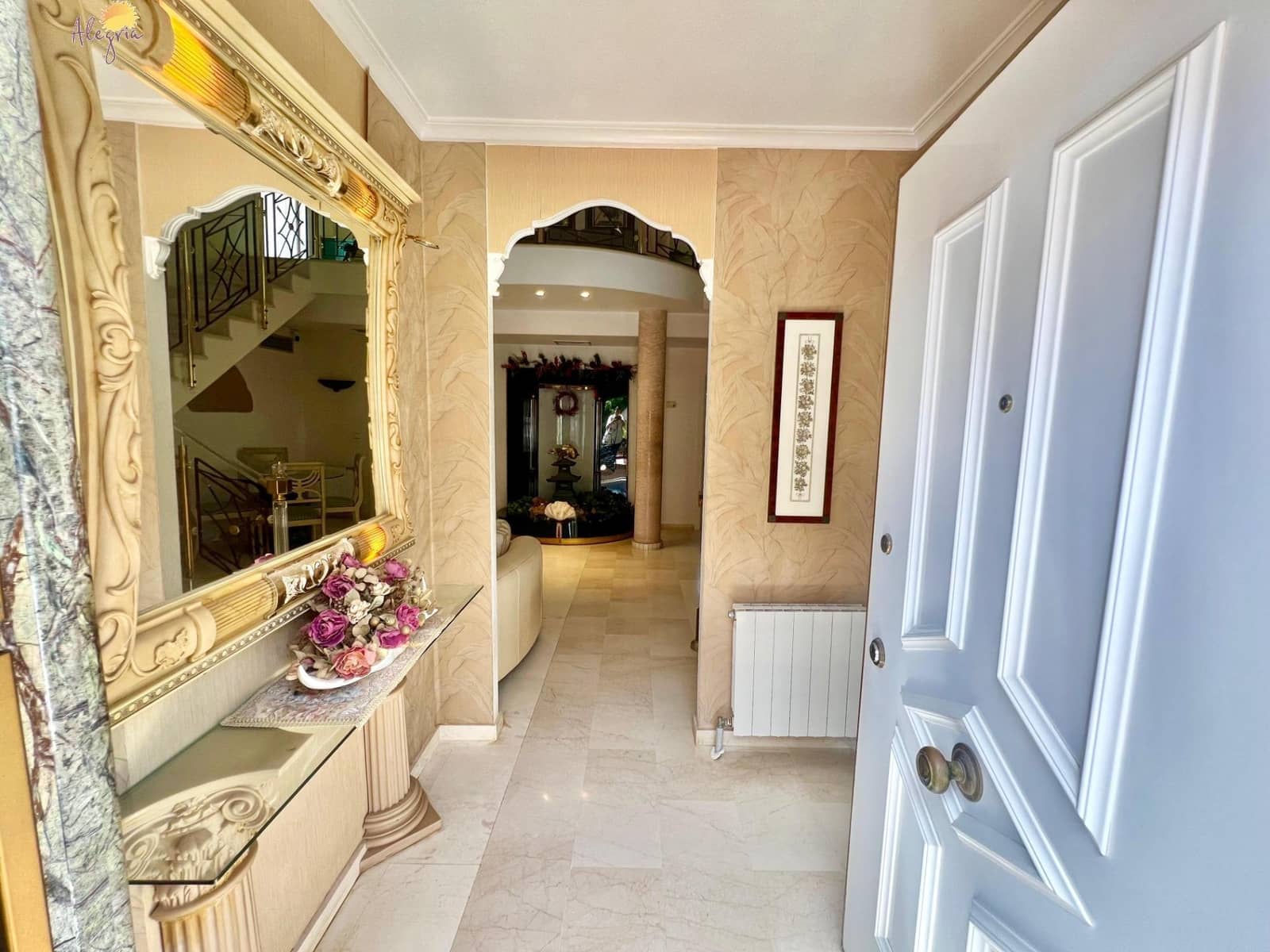 3 bedroom Villa for sale in Torrevieja with pool garage - € 495,000 (Ref: 8968260)