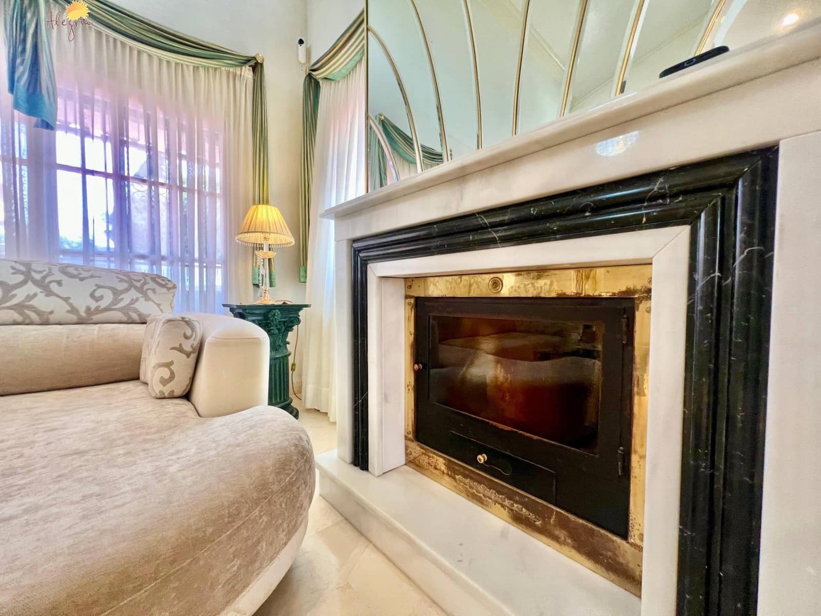 3 bedroom Villa for sale in Torrevieja with pool garage - € 495,000 (Ref: 8968260)