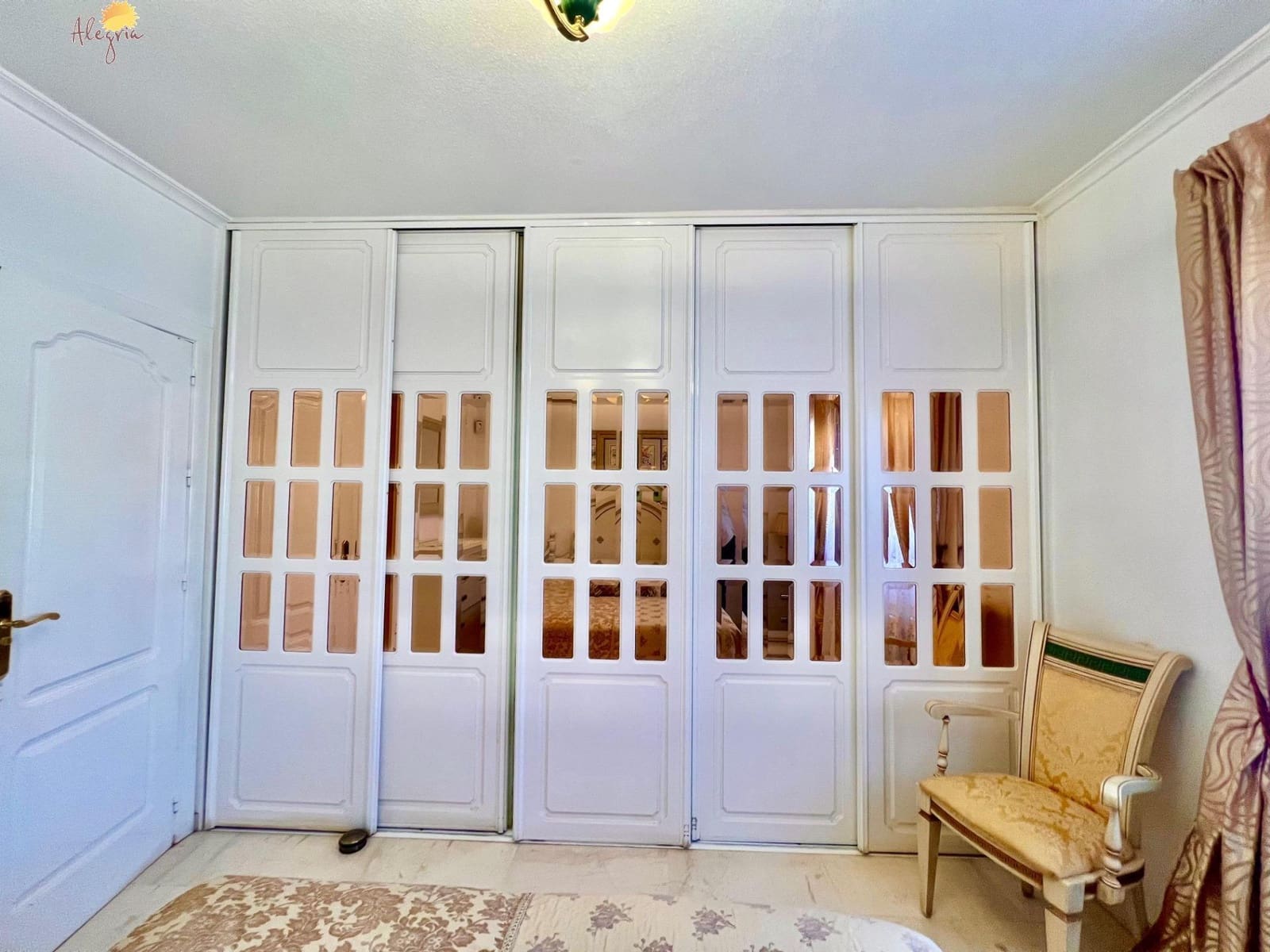 3 bedroom Villa for sale in Torrevieja with pool garage - € 495,000 (Ref: 8968260)