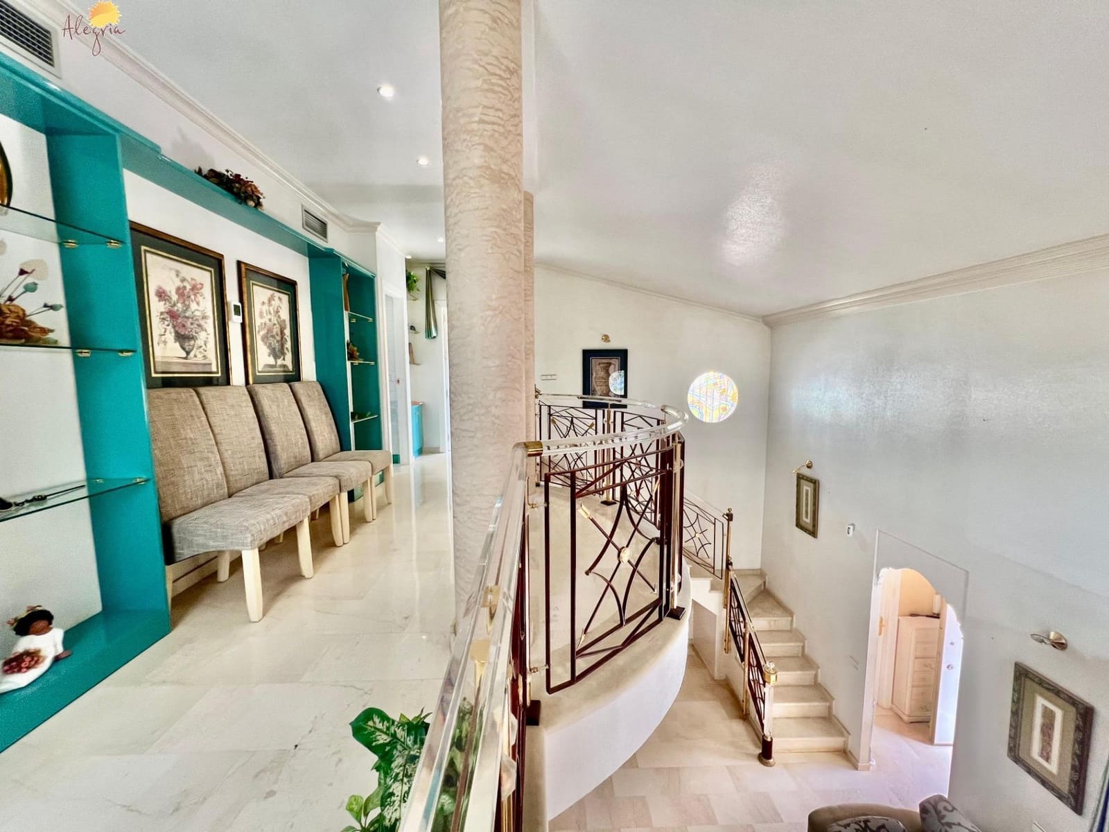 3 bedroom Villa for sale in Torrevieja with pool garage - € 495,000 (Ref: 8968260)