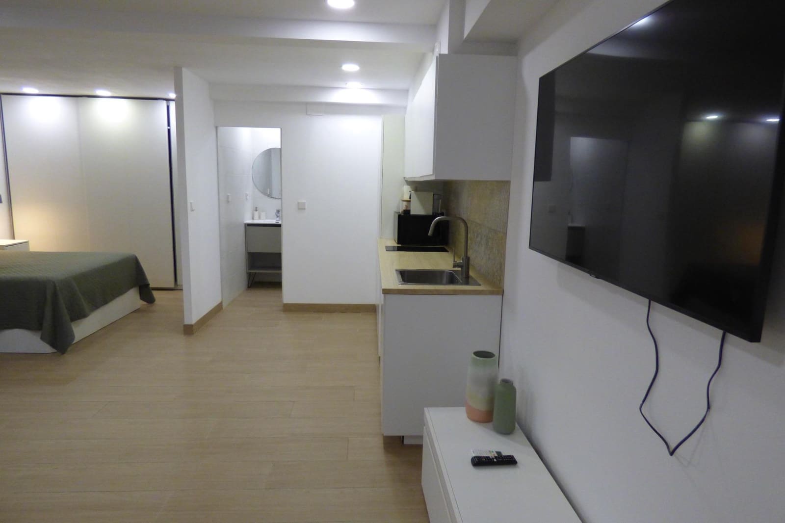 Studio til salg i Alicante by - € 159.000 (Ref: 8972448)