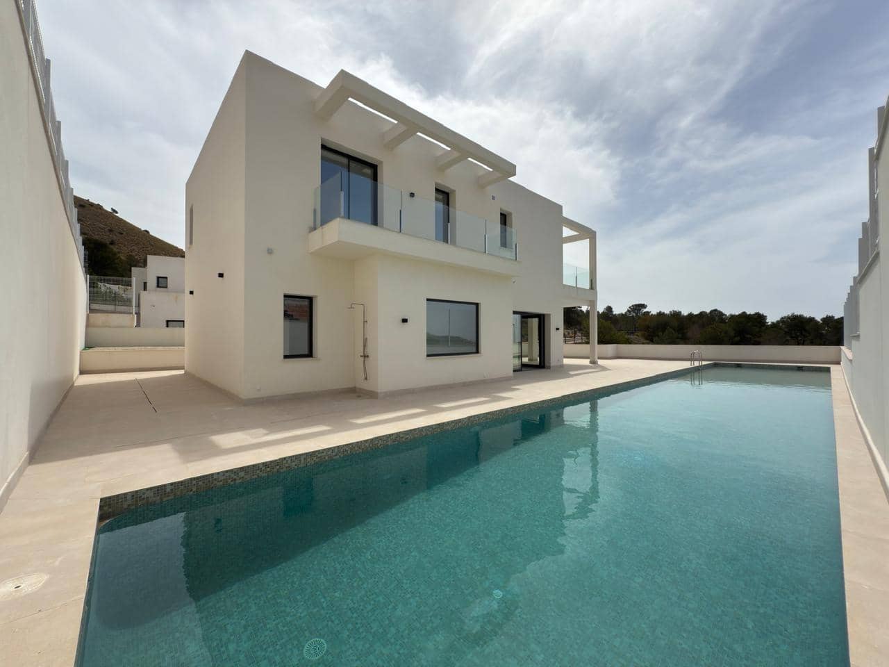 Chalet de 7 habitaciones en Finestrat en venta con piscina garaje - 2.200.000 € (Ref: 8982347)