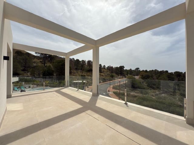 Chalet de 7 habitaciones en Golf Bahía, Finestrat en venta con piscina garaje - 2.200.000 € (Ref: 8982347)