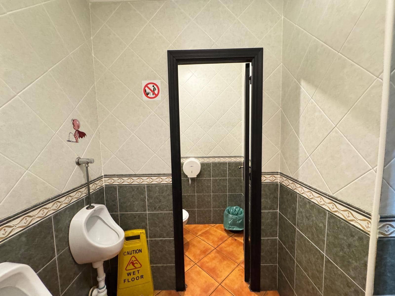 Virksomhed til salg i Torrevieja - € 165.000 (Ref: 8982352)