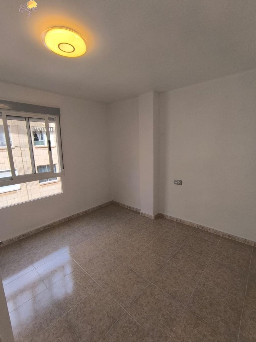 3 Zimmer Wohnung zu verkaufen in Torrevieja - 210.000 € (Ref: 8992235)