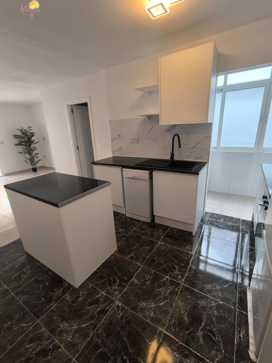 3 Zimmer Wohnung zu verkaufen in Torrevieja - 210.000 € (Ref: 8992235)