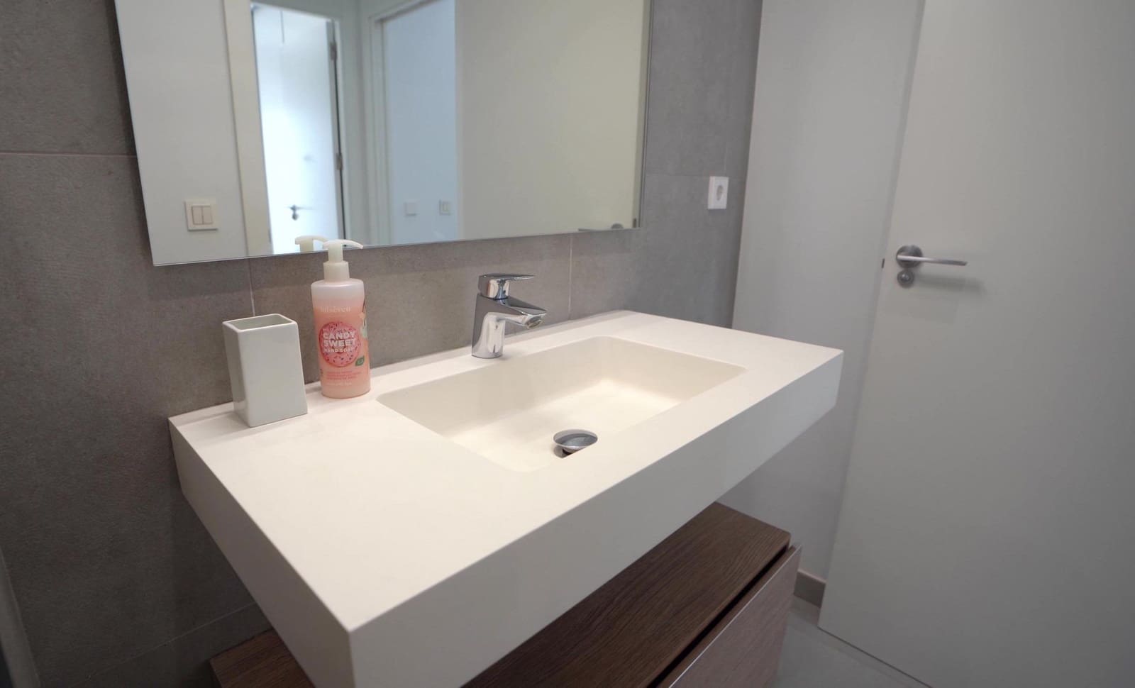 Apartamento de 4 habitaciones en La Villajoyosa / Vila Joiosa en venta con piscina garaje - 560.000 € (Ref: 8992239)