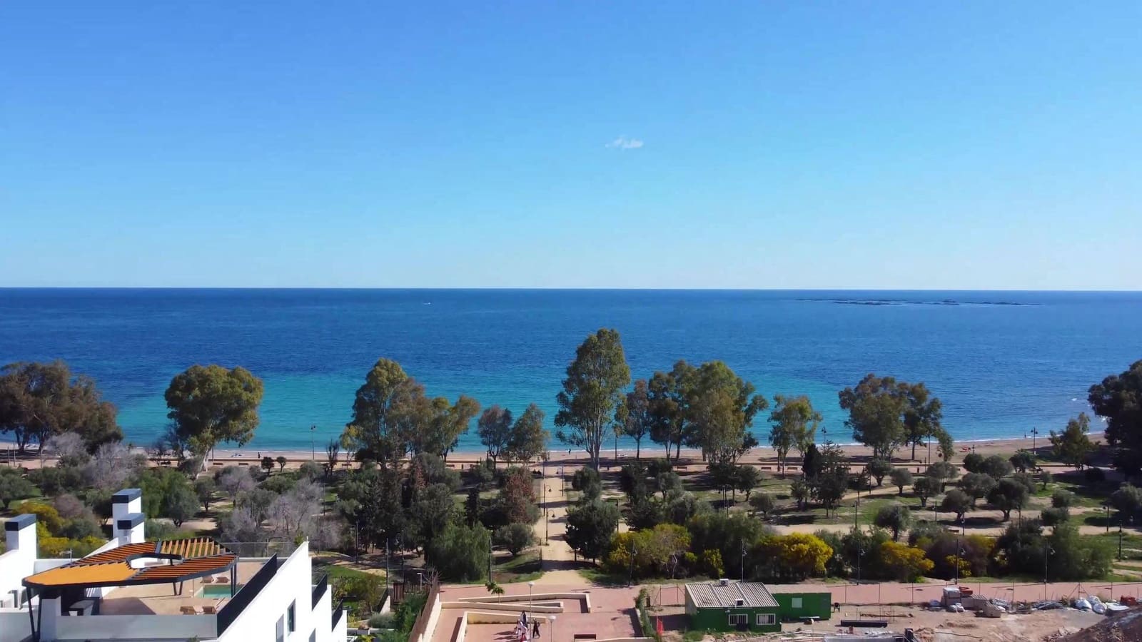 Apartamento de 4 habitaciones en La Villajoyosa / Vila Joiosa en venta con piscina garaje - 560.000 € (Ref: 8992239)