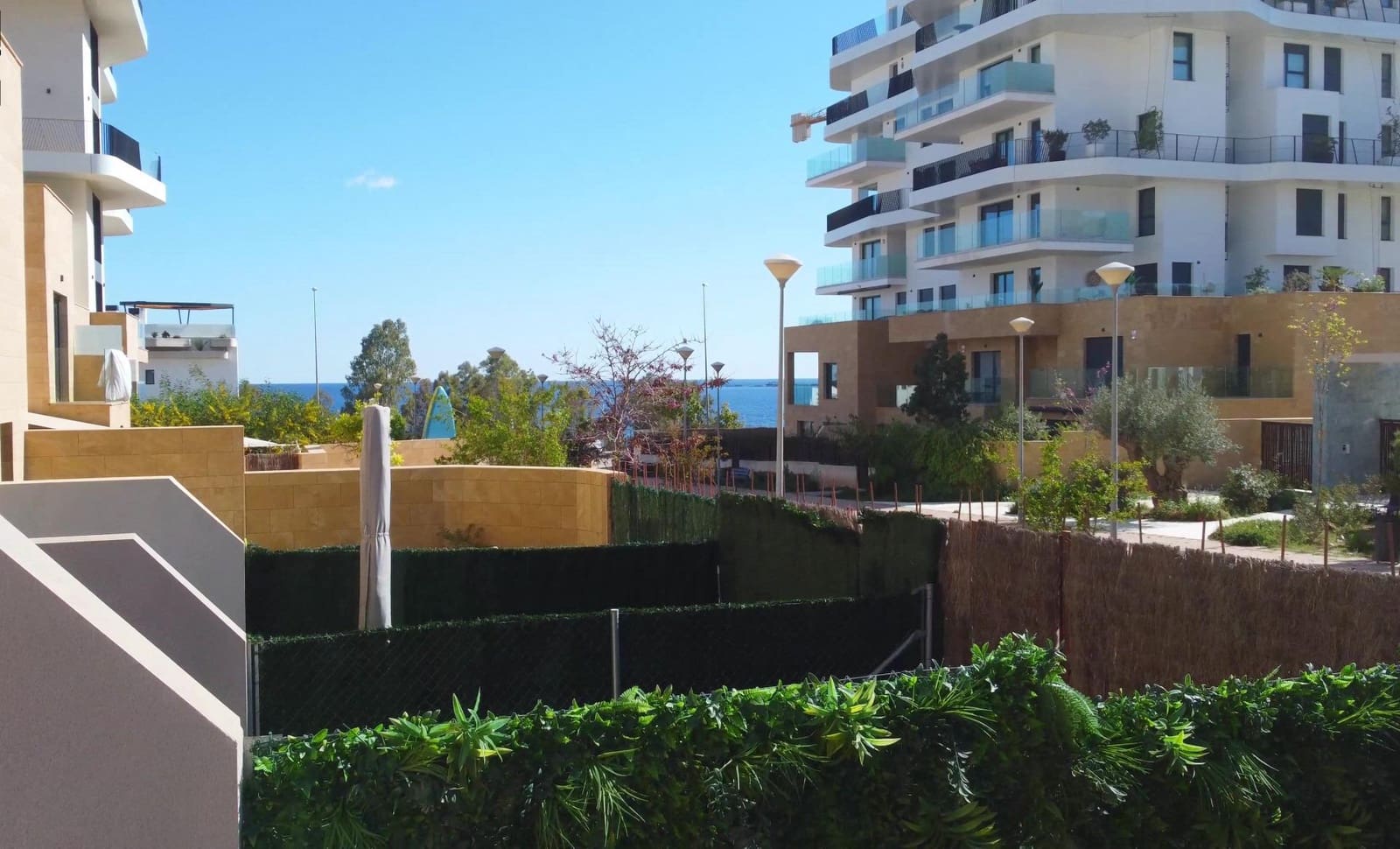 Apartamento de 4 habitaciones en La Villajoyosa / Vila Joiosa en venta con piscina garaje - 560.000 € (Ref: 8992239)