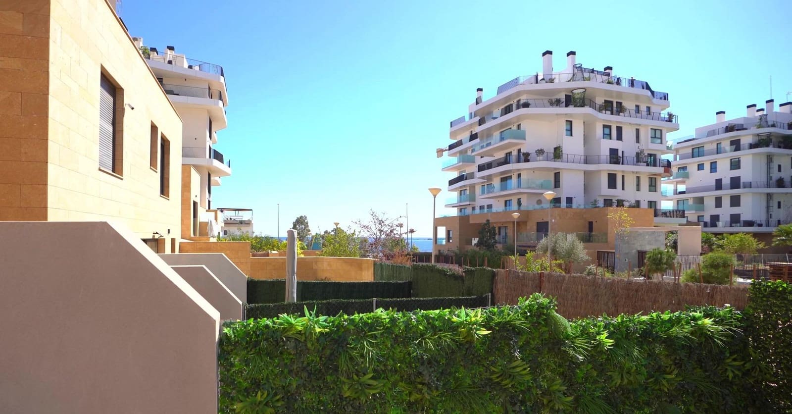 Apartamento de 4 habitaciones en La Villajoyosa / Vila Joiosa en venta con piscina garaje - 560.000 € (Ref: 8992239)