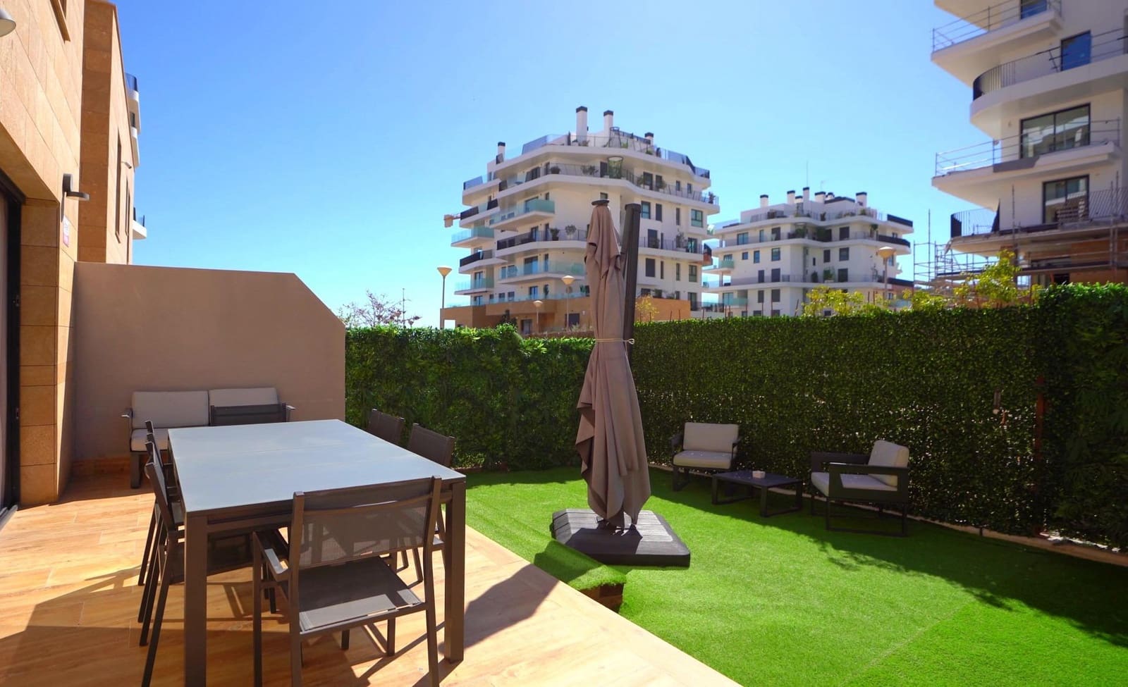 Apartamento de 4 habitaciones en La Villajoyosa / Vila Joiosa en venta con piscina garaje - 560.000 € (Ref: 8992239)