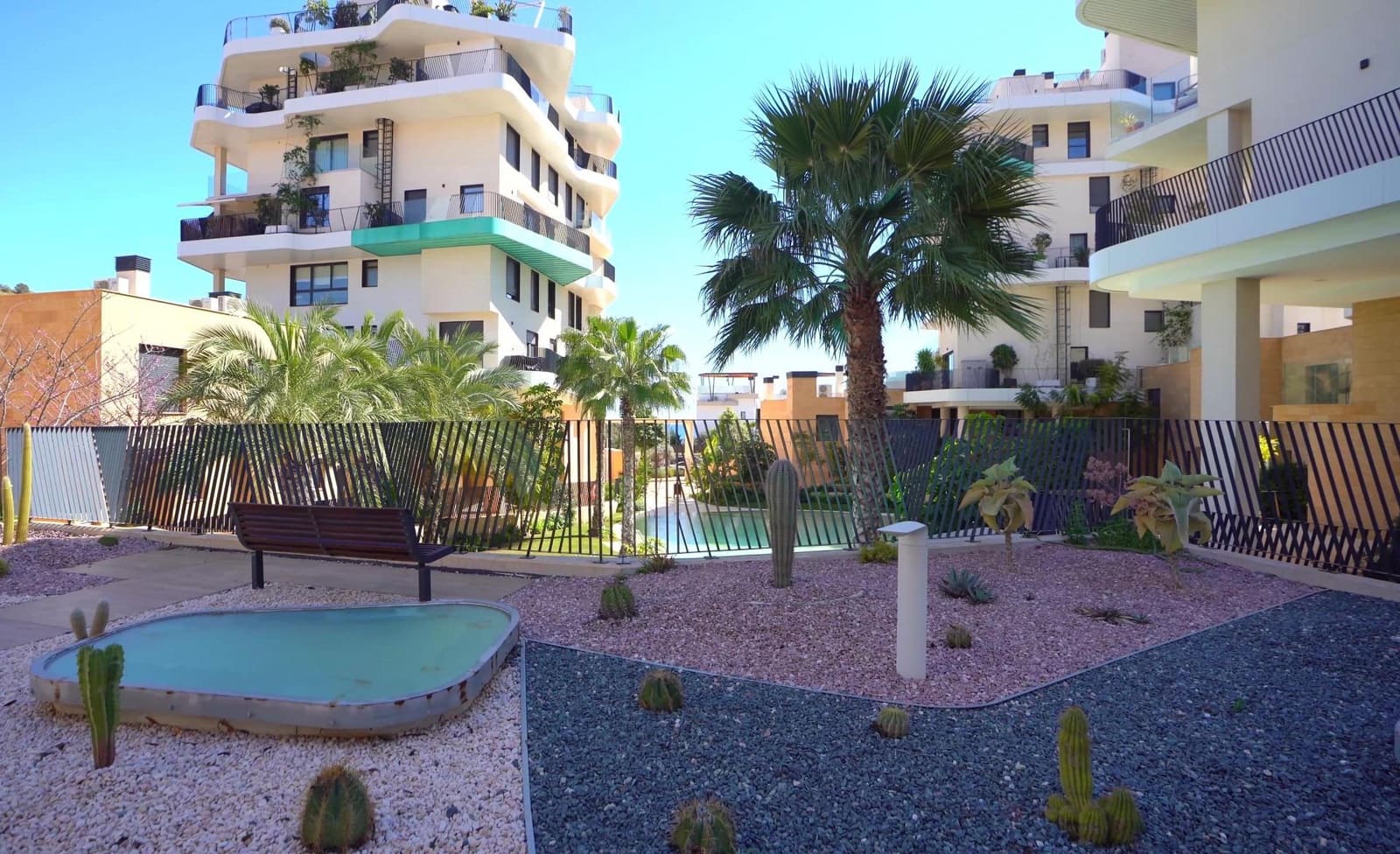 Apartamento de 4 habitaciones en La Villajoyosa / Vila Joiosa en venta con piscina garaje - 560.000 € (Ref: 8992239)