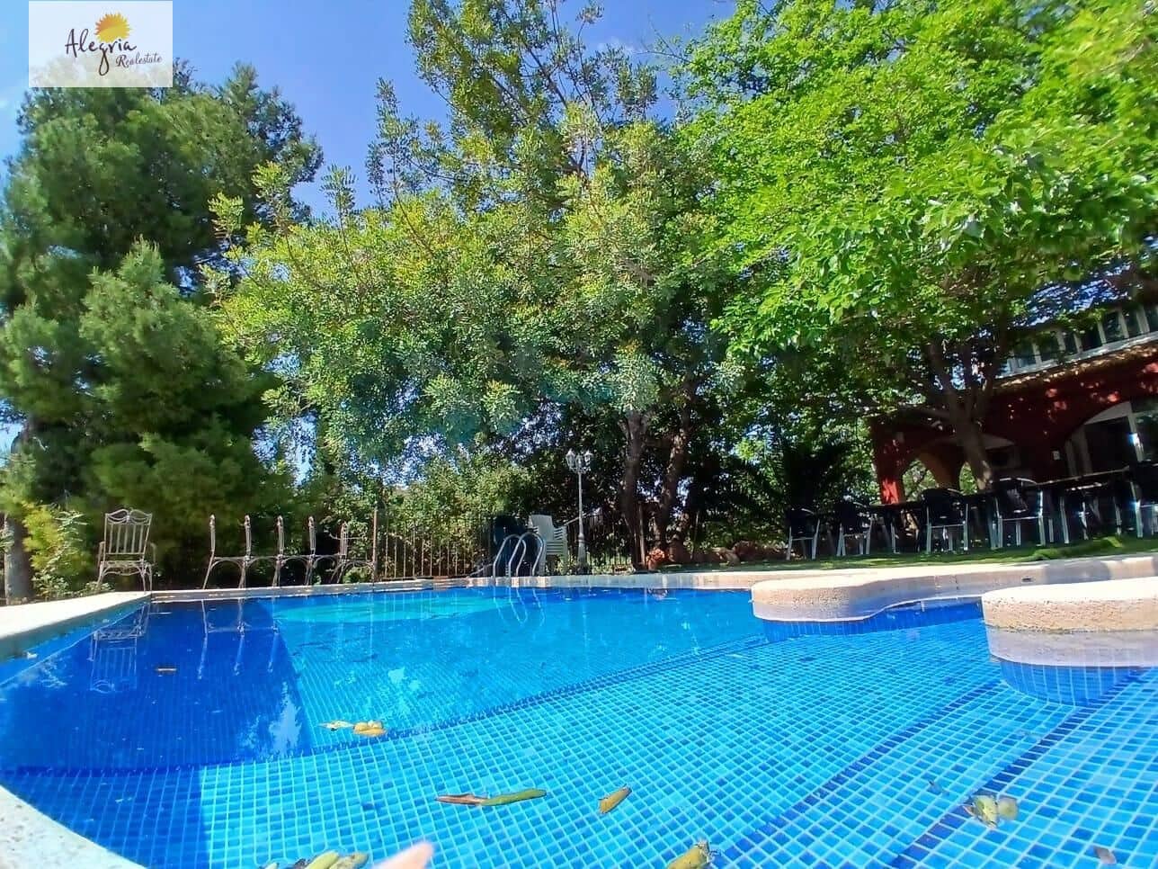 5 soveværelse Villa til salg i Albalat dels Tarongers med swimmingpool garage - € 325.000 (Ref: 8999518)