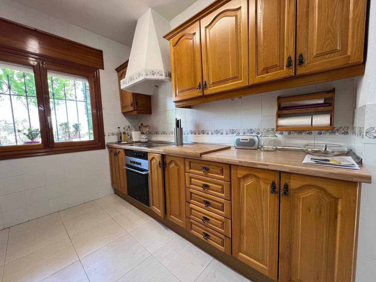 5 soverom Villa til salgs i Pozuelo de Alarcon med svømmebasseng garasje - € 1 450 000 (Ref: 8999525)