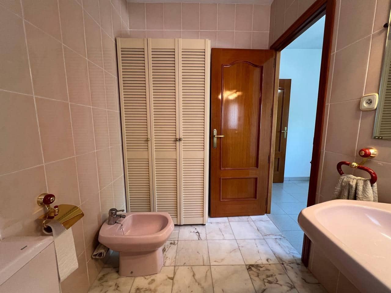 5 soverom Villa til salgs i Pozuelo de Alarcon med svømmebasseng garasje - € 1 450 000 (Ref: 8999525)