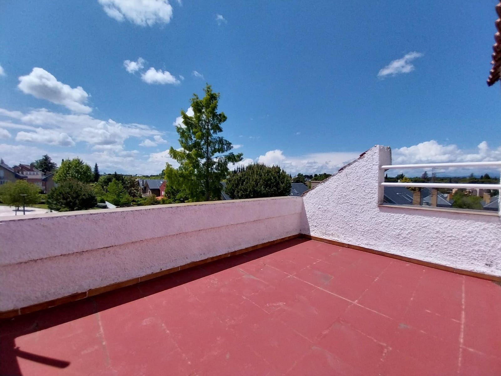5 soverom Villa til salgs i Pozuelo de Alarcon med svømmebasseng garasje - € 1 450 000 (Ref: 8999525)