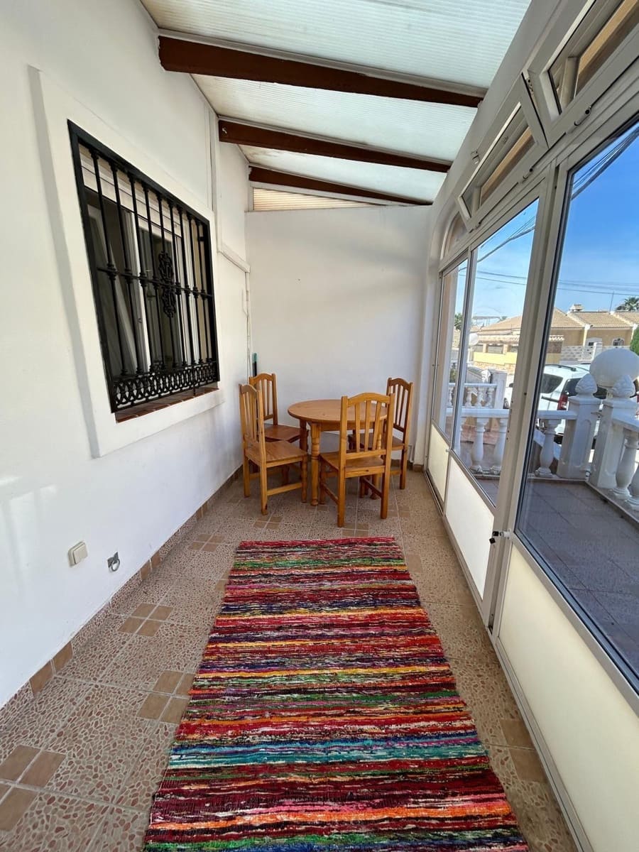2 bedroom Apartment for sale in Torrevieja with pool - € 198,000 (Ref: 8999526)