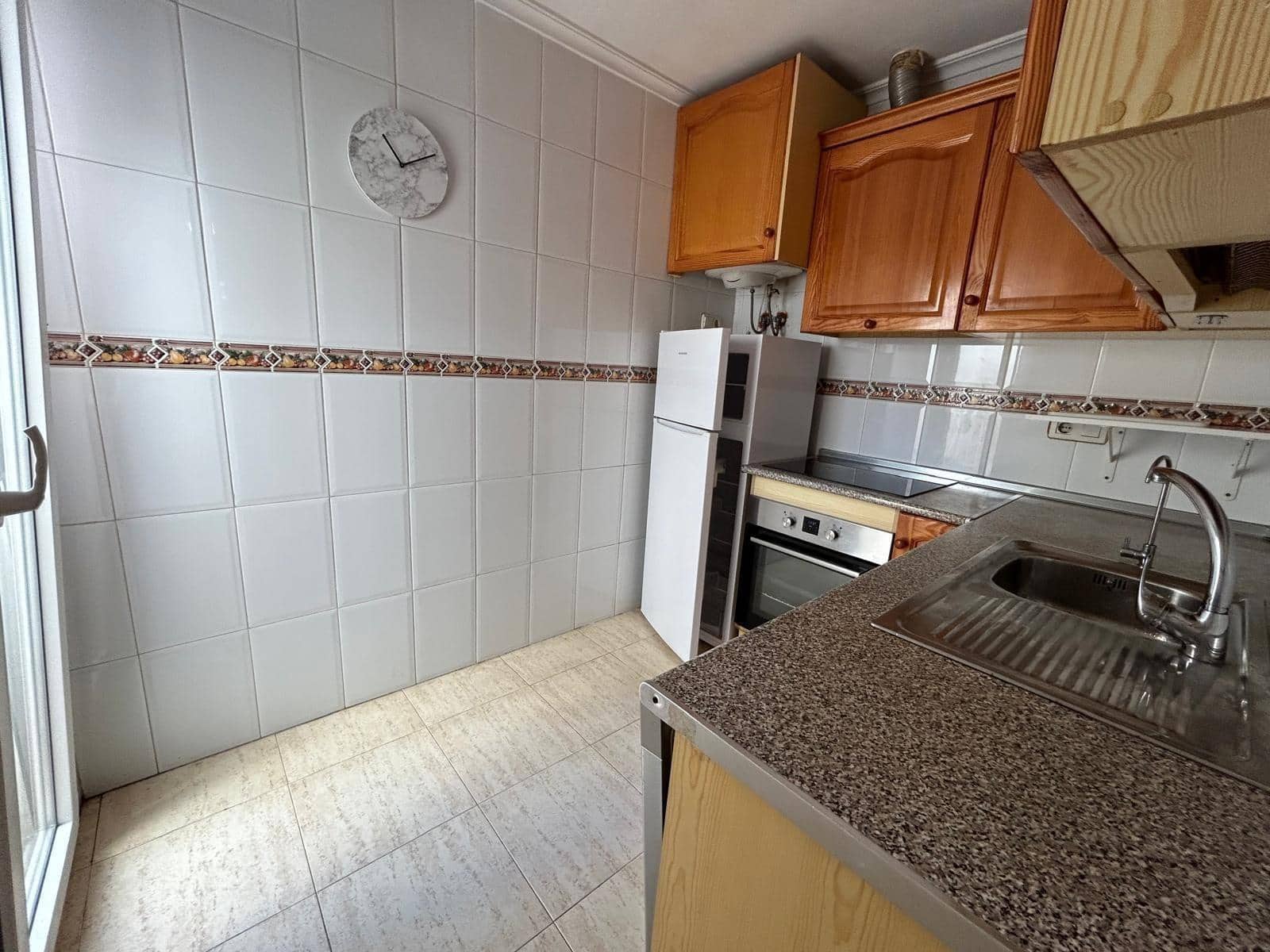 2 bedroom Apartment for sale in Torrevieja with pool - € 198,000 (Ref: 8999526)