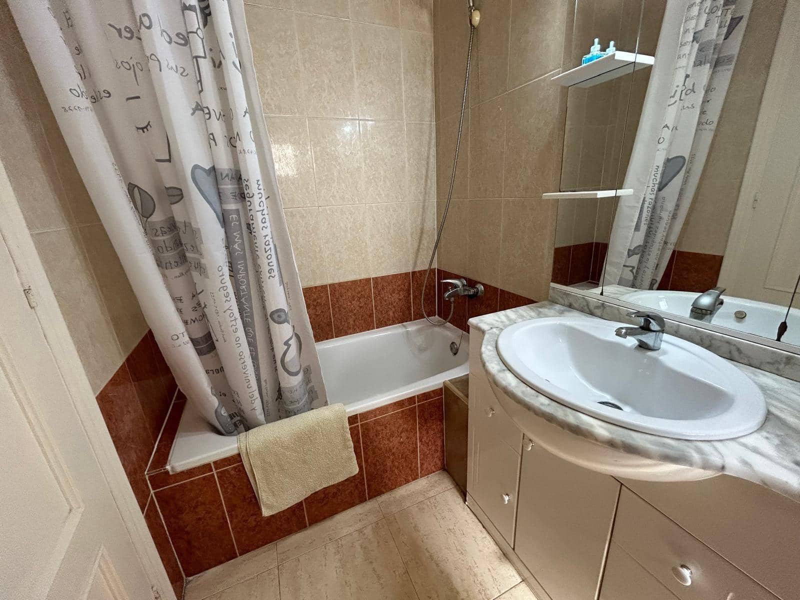 2 bedroom Apartment for sale in Torrevieja with pool - € 198,000 (Ref: 8999526)