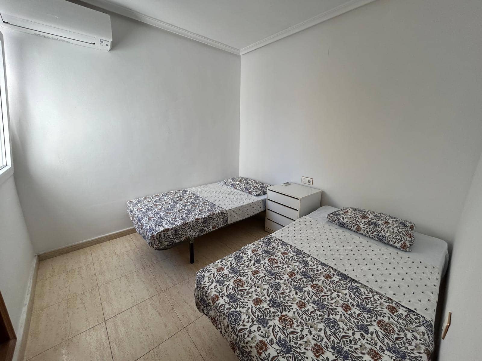 2 bedroom Apartment for sale in Torrevieja with pool - € 198,000 (Ref: 8999526)