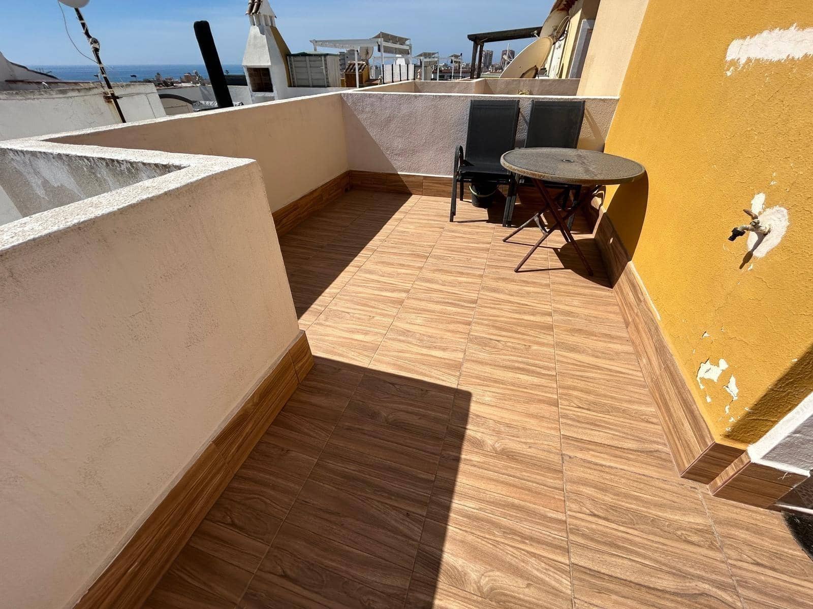 2 bedroom Apartment for sale in Torrevieja with pool - € 198,000 (Ref: 8999526)