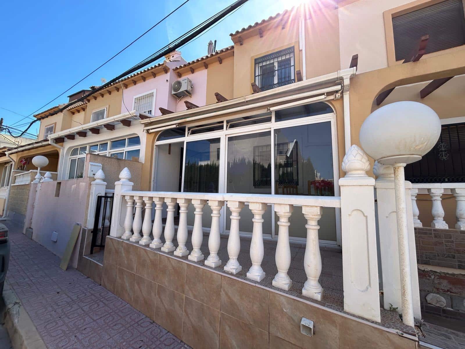 2 bedroom Apartment for sale in Torrevieja with pool - € 198,000 (Ref: 8999526)
