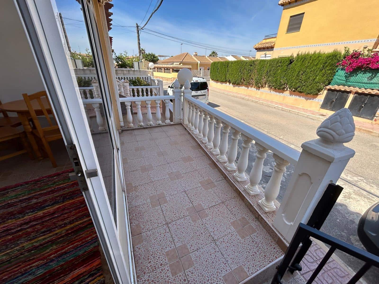 2 bedroom Apartment for sale in Torrevieja with pool - € 198,000 (Ref: 8999526)