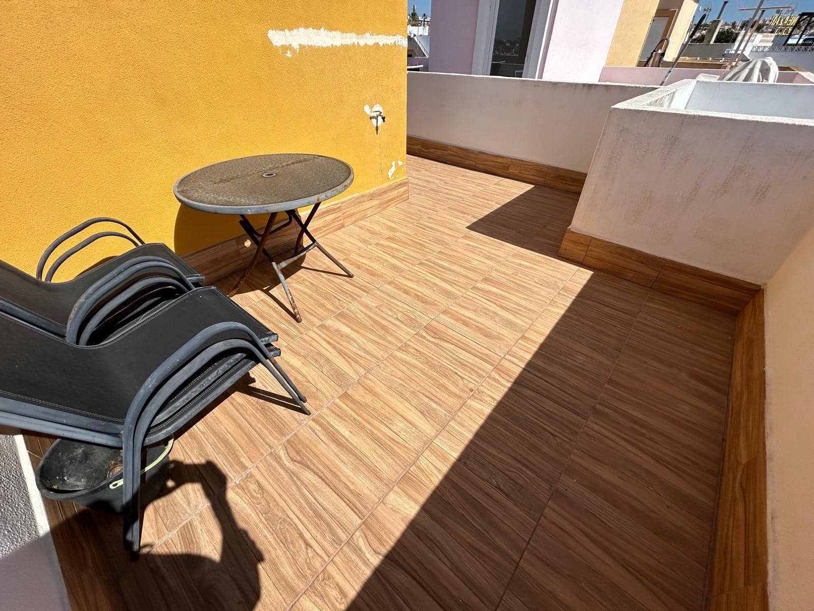 2 bedroom Apartment for sale in Torrevieja with pool - € 198,000 (Ref: 8999526)