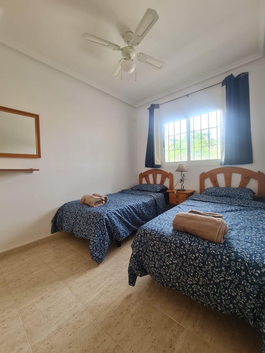 2 sovrum Bungalow till salu i Orihuela Costa med pool - 174 900 € (Ref: 8999527)