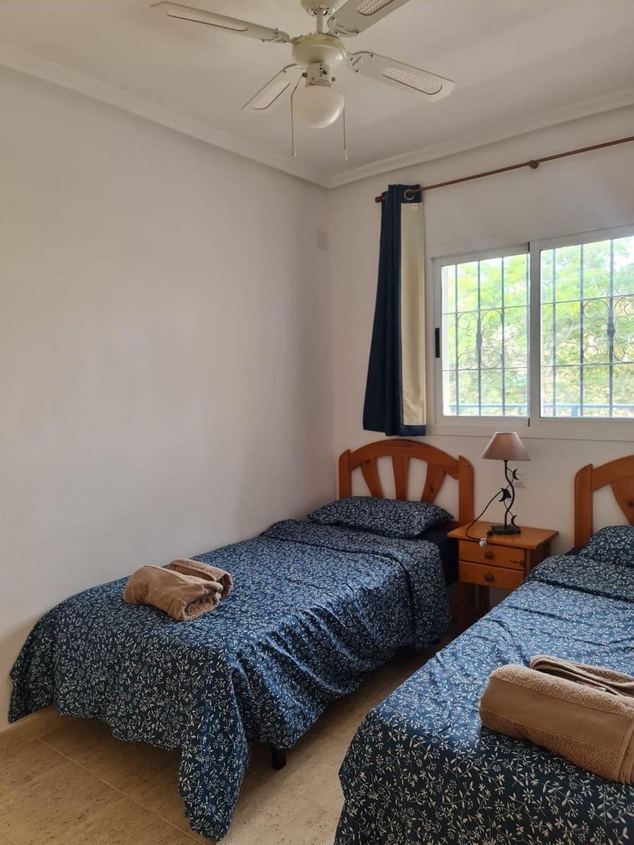 2 sovrum Bungalow till salu i Orihuela Costa med pool - 174 900 € (Ref: 8999527)