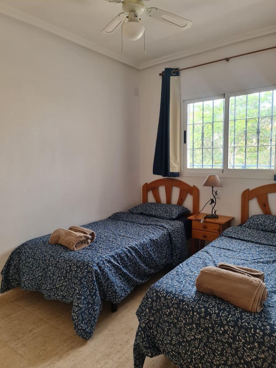 2 sovrum Bungalow till salu i Orihuela Costa med pool - 174 900 € (Ref: 8999527)