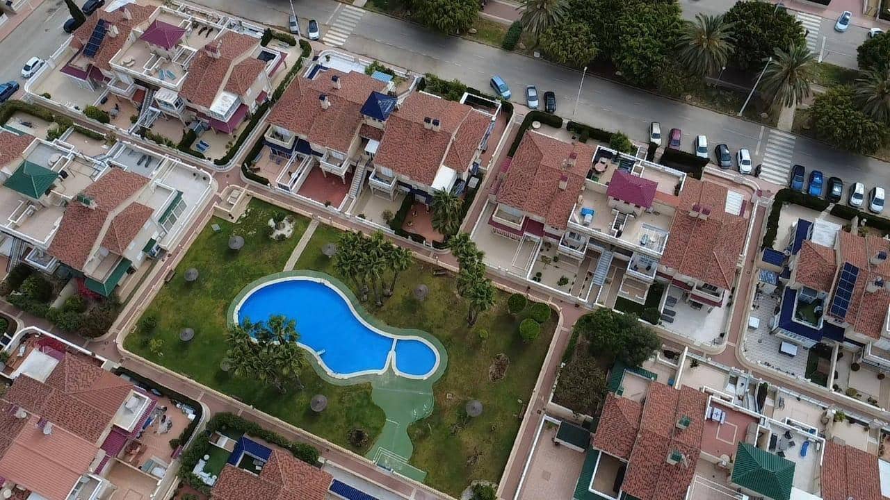 2 sovrum Bungalow till salu i Orihuela Costa med pool - 174 900 € (Ref: 8999527)