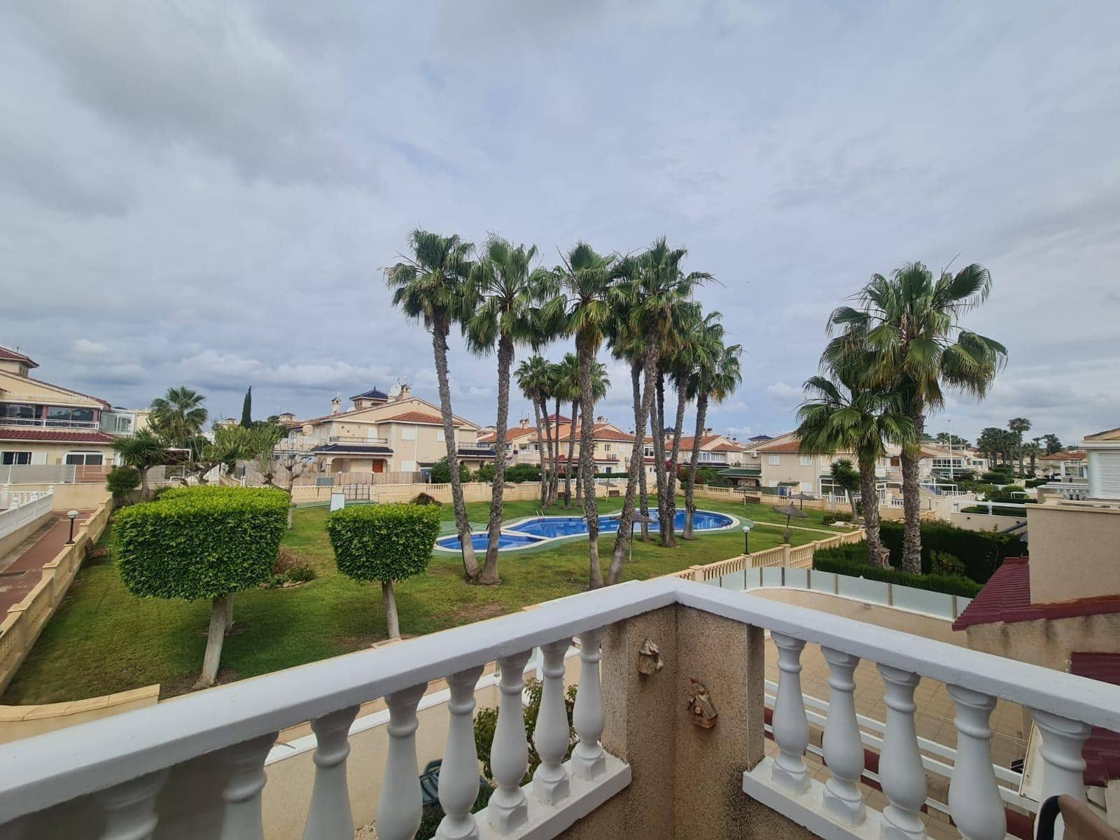 2 sovrum Bungalow till salu i Orihuela Costa med pool - 174 900 € (Ref: 8999527)