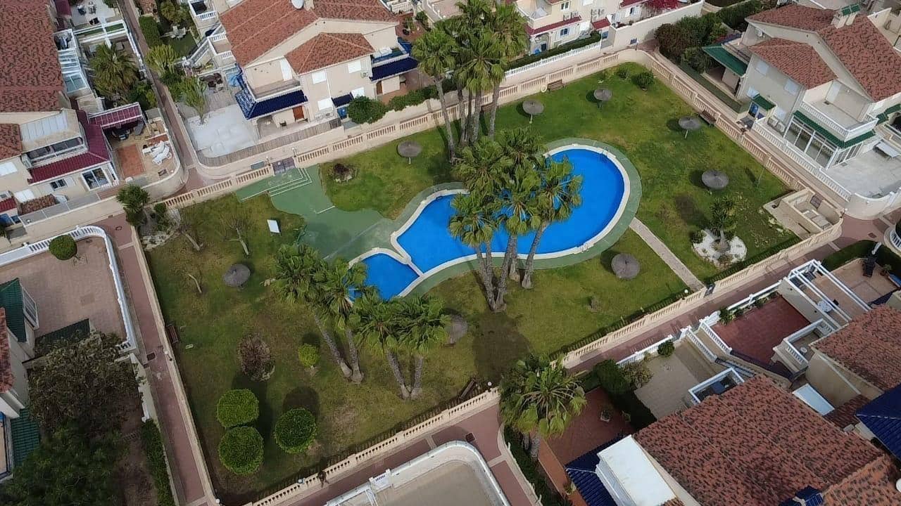 2 sovrum Bungalow till salu i Orihuela Costa med pool - 174 900 € (Ref: 8999527)