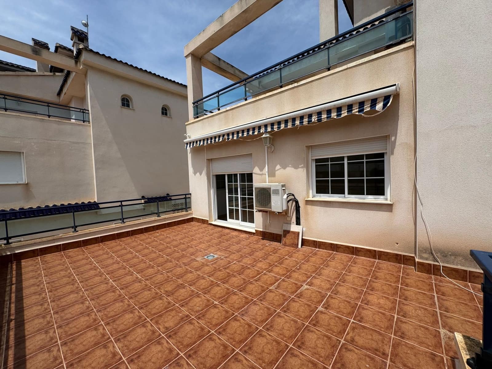 3 soveværelse Penthouse til salg i Pilar de la Horadada med swimmingpool - € 296.000 (Ref: 8999528)