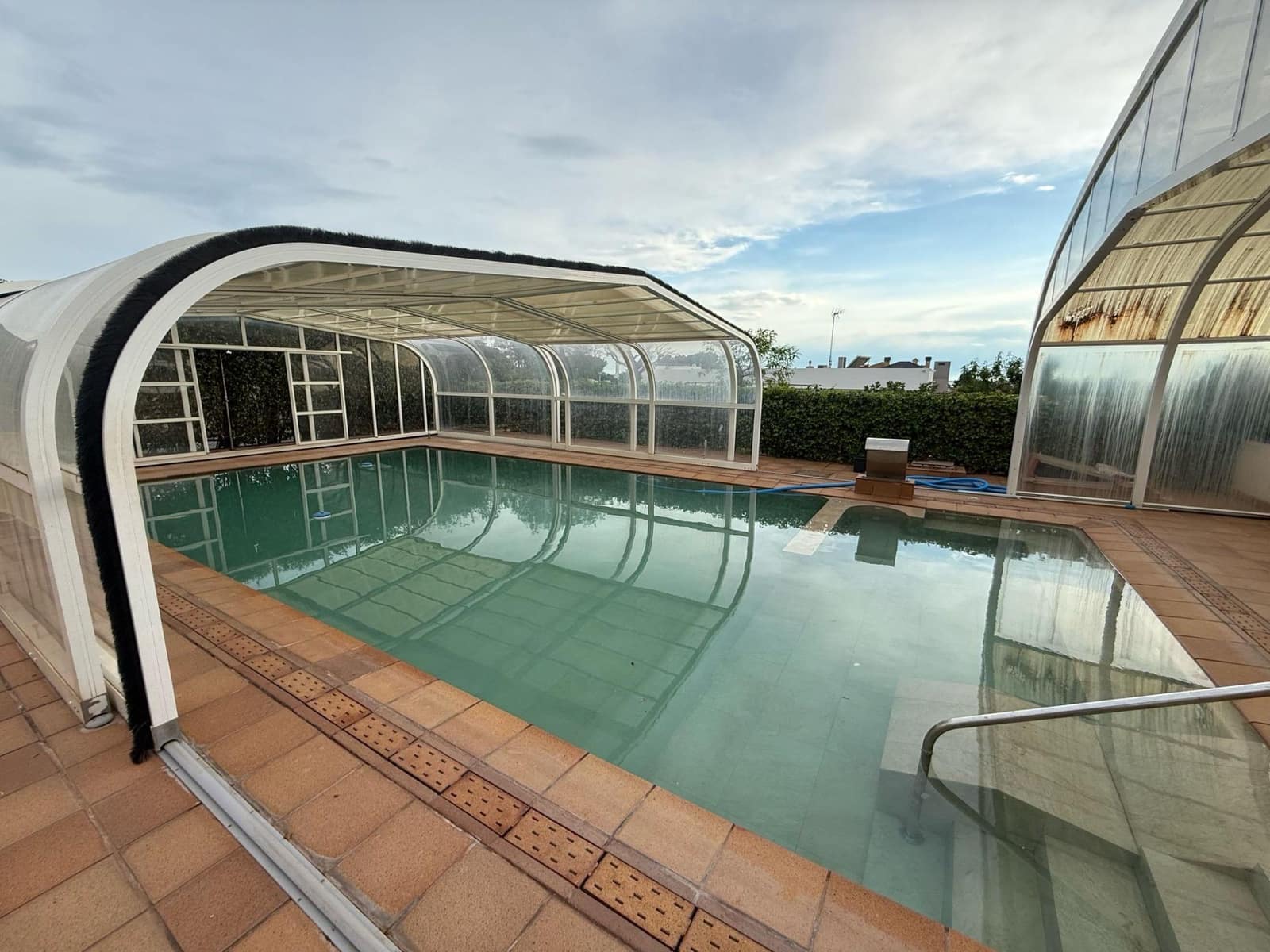 7 sypialnia Willa na sprzedaż w Santa Pola z basenem garażem - 1 375 000 € (Ref: 8999529)