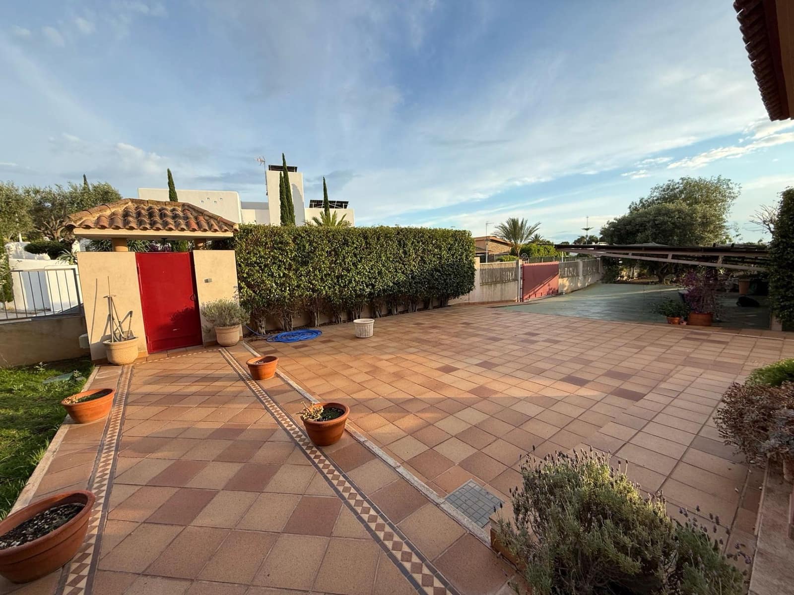 7 sypialnia Willa na sprzedaż w Santa Pola z basenem garażem - 1 375 000 € (Ref: 8999529)