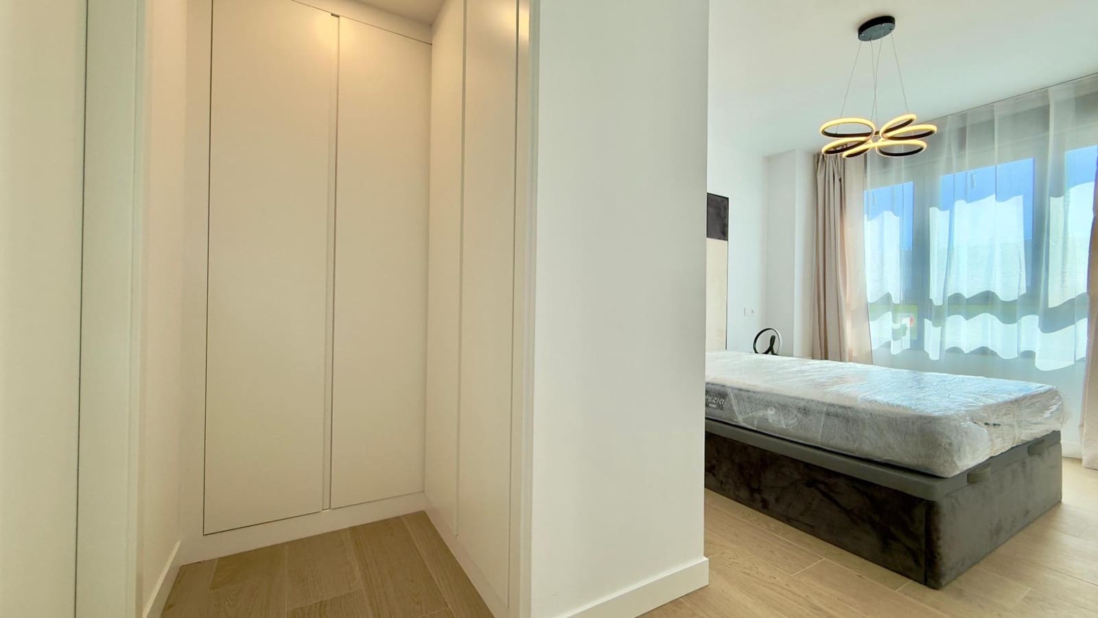 3 bedroom Apartment for sale in Alicante / Alacant city with pool - € 539,000 (Ref: 9001611)