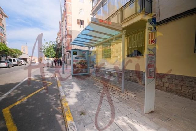 3 sovrum Lägenhet till salu i Virgen del Remedio - Parque lo Morant, Alicante stad - 49 000 € (Ref: 9001614)