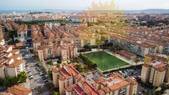 3 sovrum Lägenhet till salu i Virgen del Remedio - Parque lo Morant, Alicante stad - 49 000 € (Ref: 9001614)