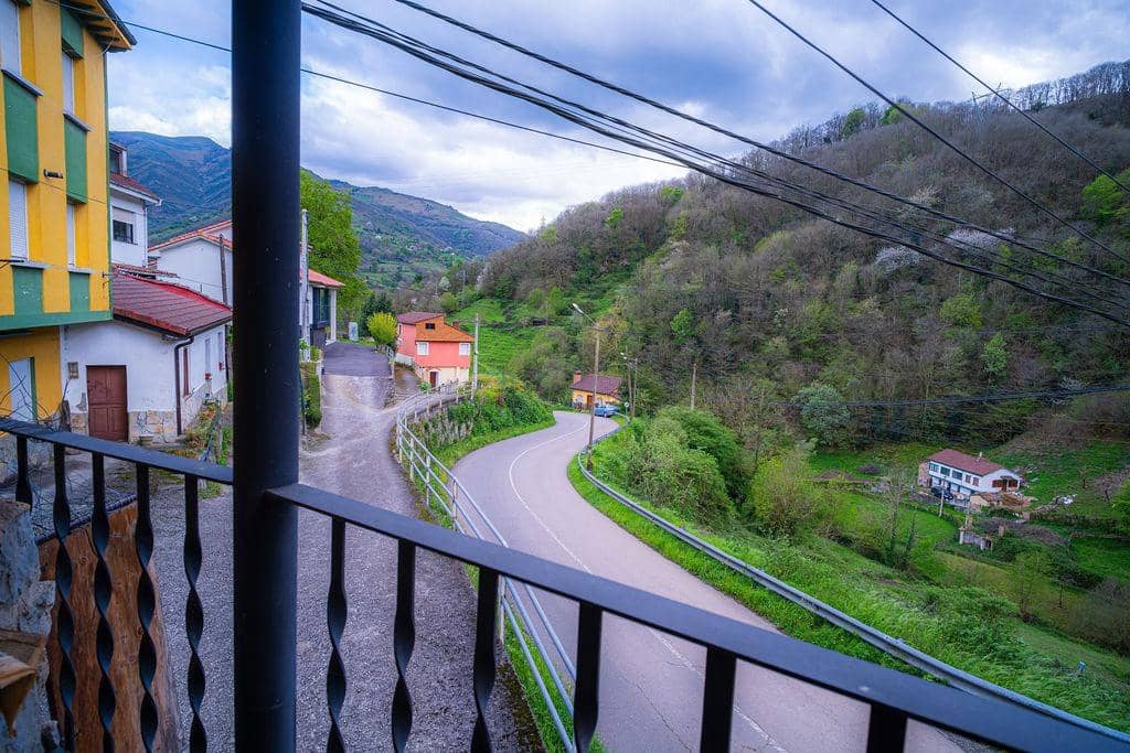 8 soveværelse Villa til salg i Lena - € 220.000 (Ref: 9003647)