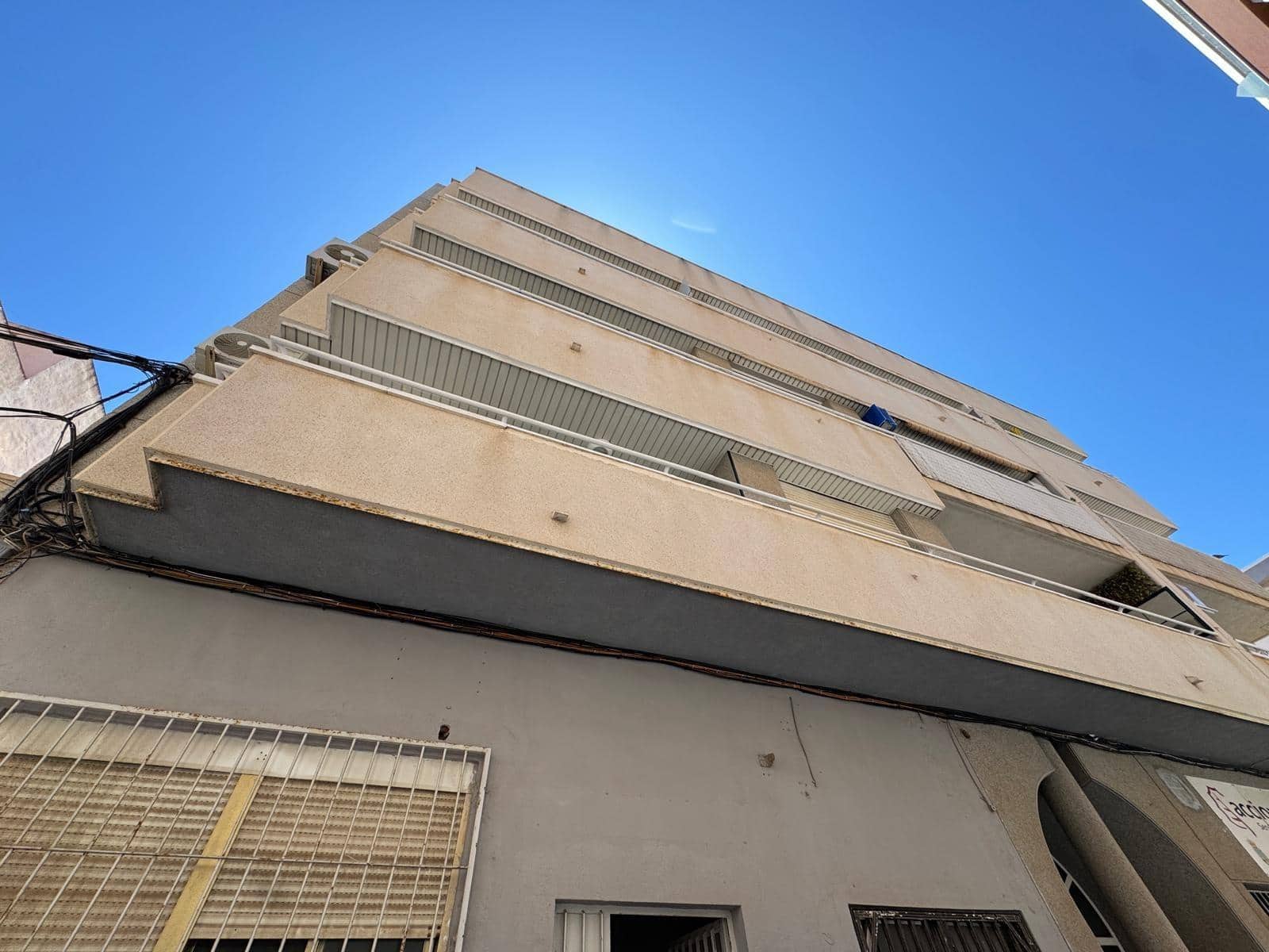 Commerciale in vendita in Torrevieja - 150.000 € (Rif: 9003651)