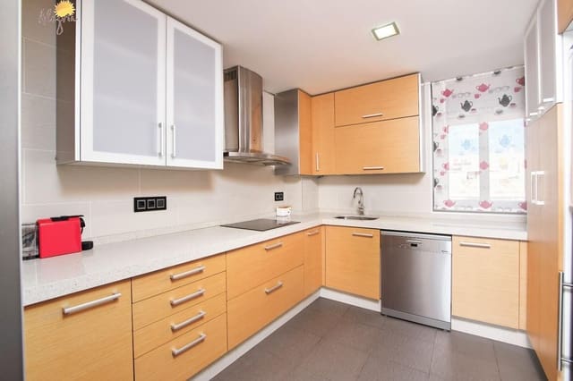 4 Zimmer Penthouse zu verkaufen in Torrevieja mit Garage - 624.900 € (Ref: 9004700)