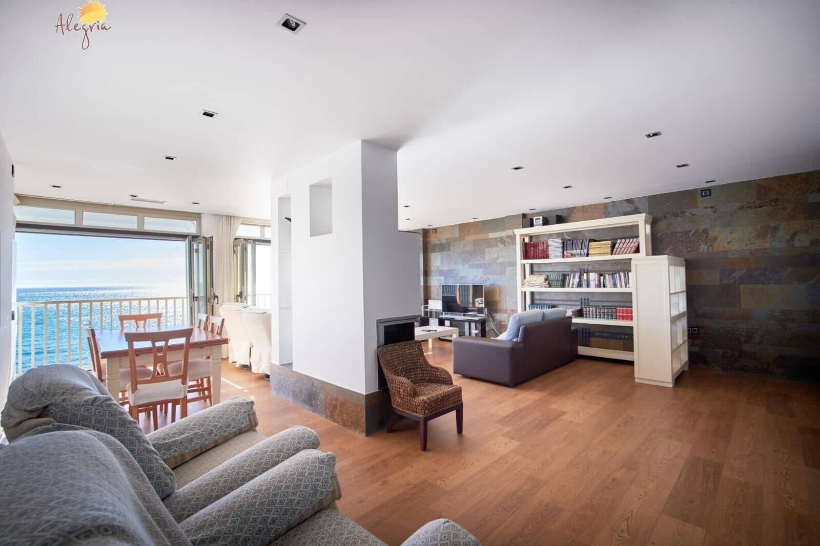 4 soveværelse Penthouse til salg i Torrevieja med garage - € 624.900 (Ref: 9004700)