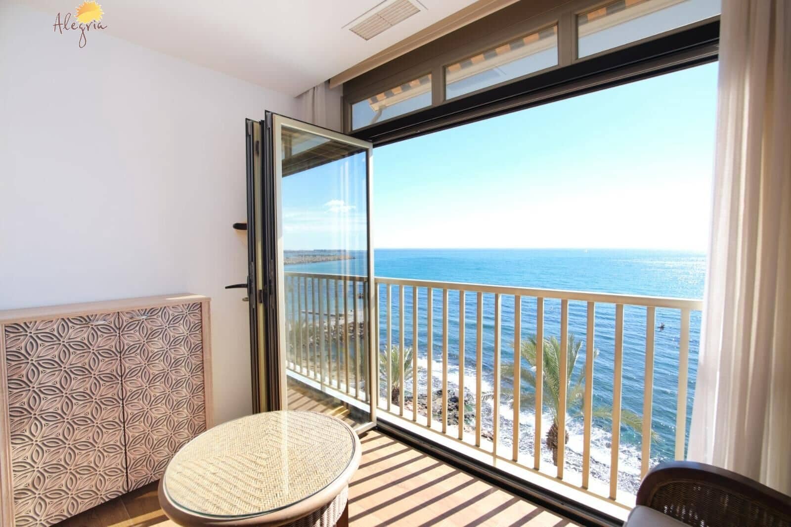4 soveværelse Penthouse til salg i Torrevieja med garage - € 624.900 (Ref: 9004700)