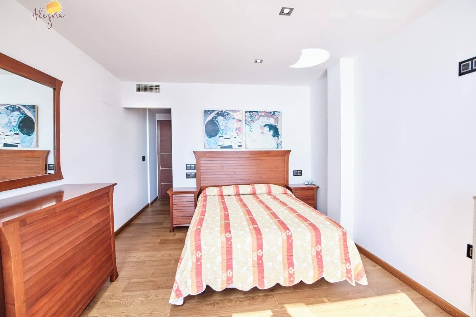 4 soveværelse Penthouse til salg i Torrevieja med garage - € 624.900 (Ref: 9004700)