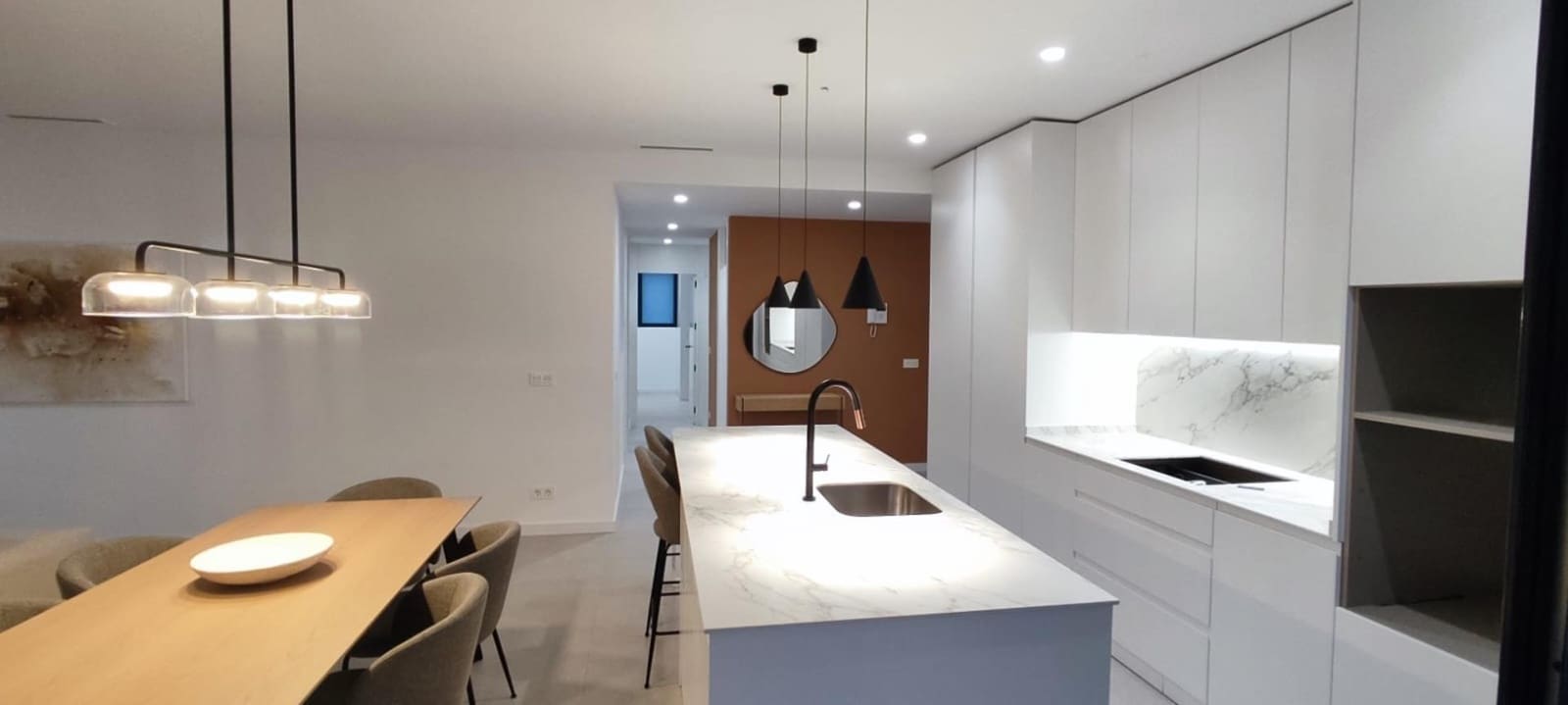 Chalet de 3 habitaciones en Ciudad Quesada en venta con piscina - 690.000 € (Ref: 9004702)