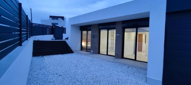 Chalet de 3 habitaciones en Ciudad Quesada, Rojales en venta con piscina - 690.000 € (Ref: 9004702)