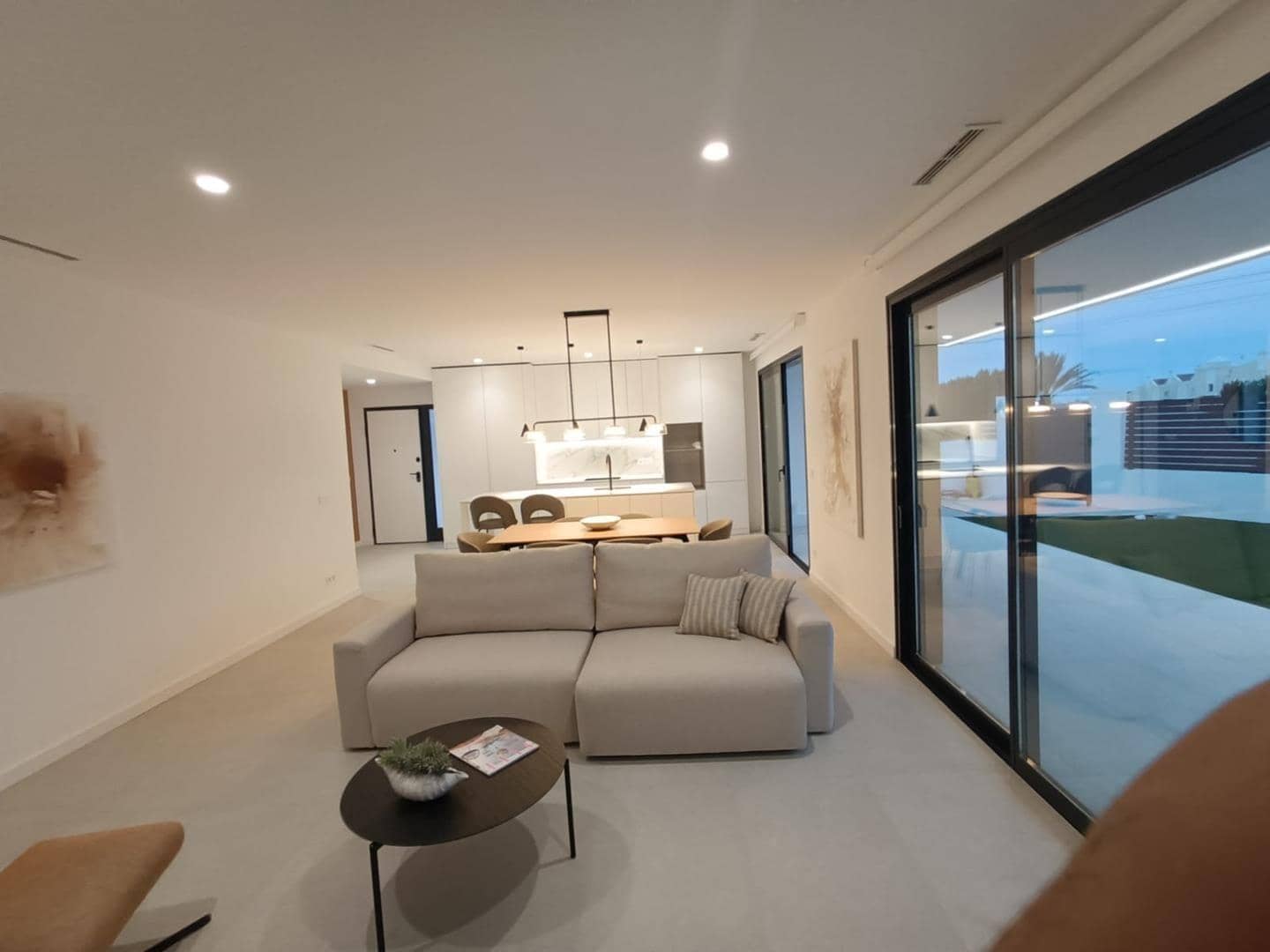 Chalet de 3 habitaciones en Ciudad Quesada en venta con piscina - 690.000 € (Ref: 9004702)